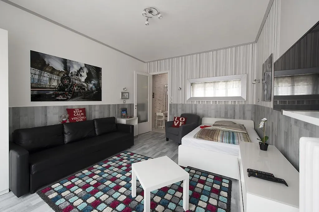 Monroe Central Budapest Apartment Hungary